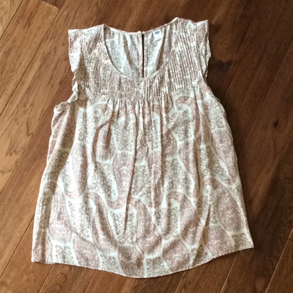 Sleeveless top